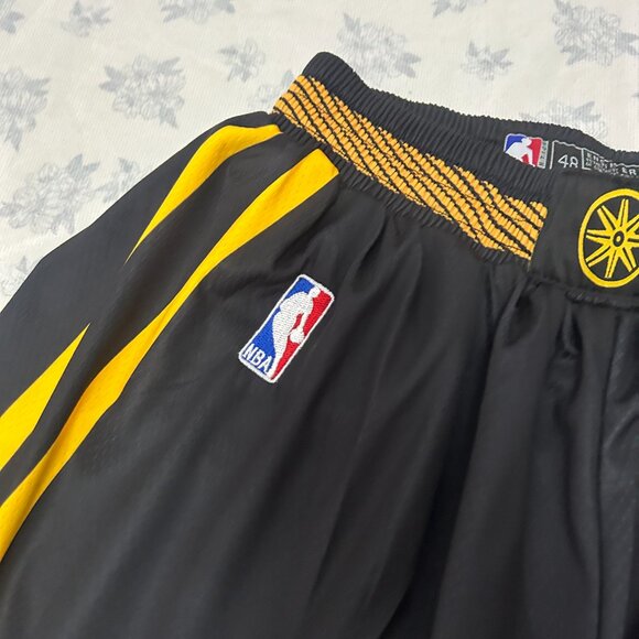 NBA Golden State Warriors Nike Dri Fit Shorts - Picture 4 of 8